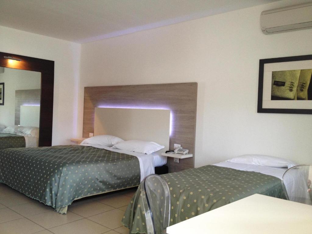 Hotel Ambrosio La Corte Olbia Pokoj fotografie